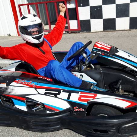 Image bloc de contenu 1 | Venez fêter votre EVG / EVJF au Karting Le Rove